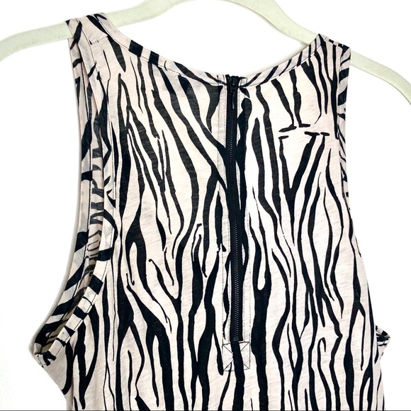 Theory Zebra Print Top - Picture 7 of 7